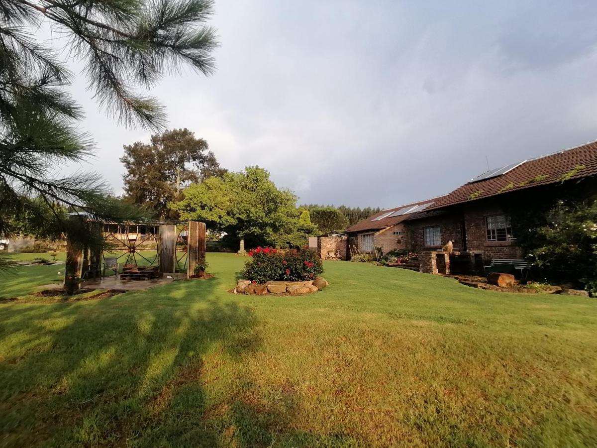 Rocks & Roses Farm Stay Lochiel Exterior photo