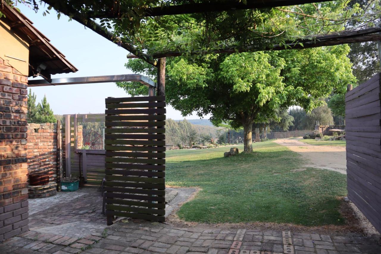 Rocks & Roses Farm Stay Lochiel Exterior photo