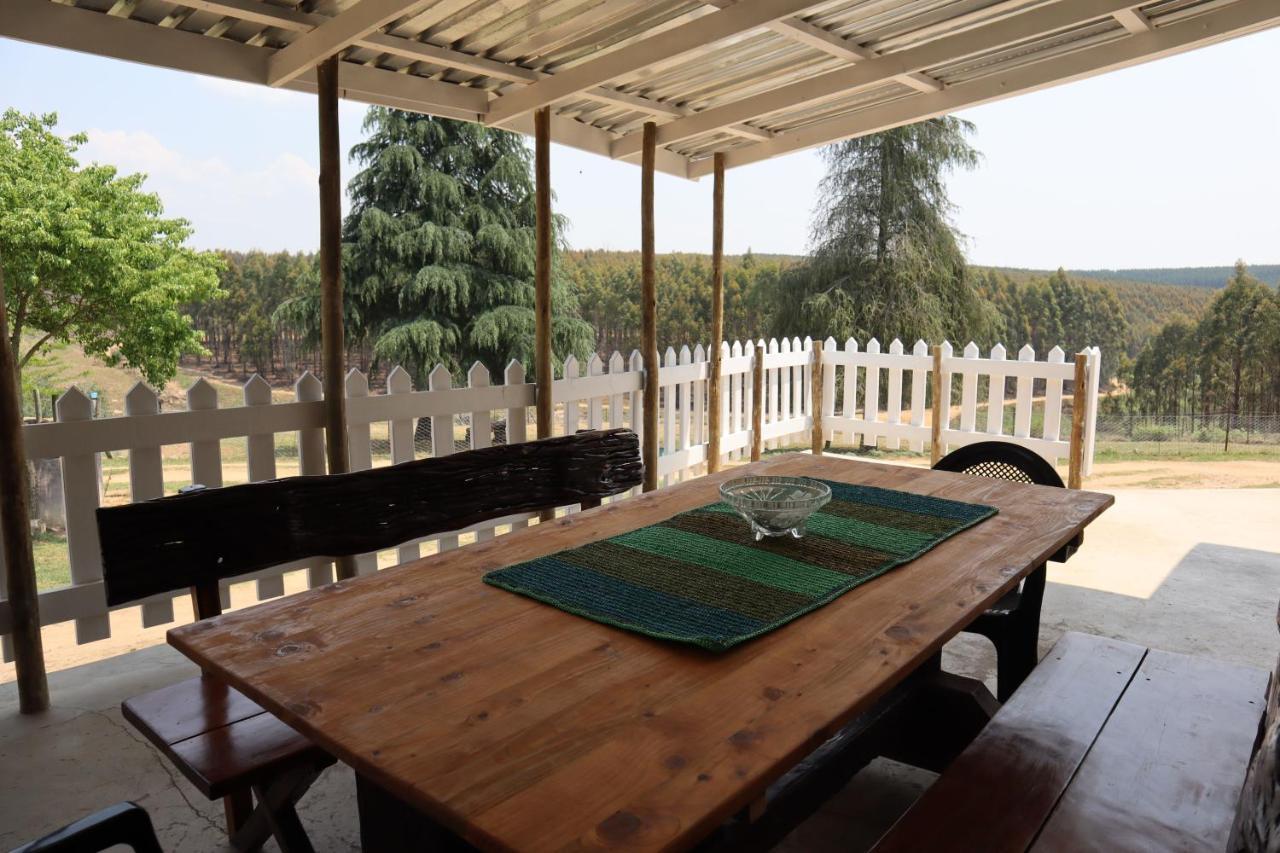 Rocks & Roses Farm Stay Lochiel Exterior photo